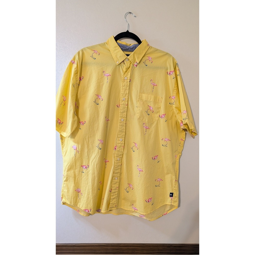 Crown & Ivy Mens XL Yellow Flamingo Print Short Sleeve Button Down Shirt Cotton